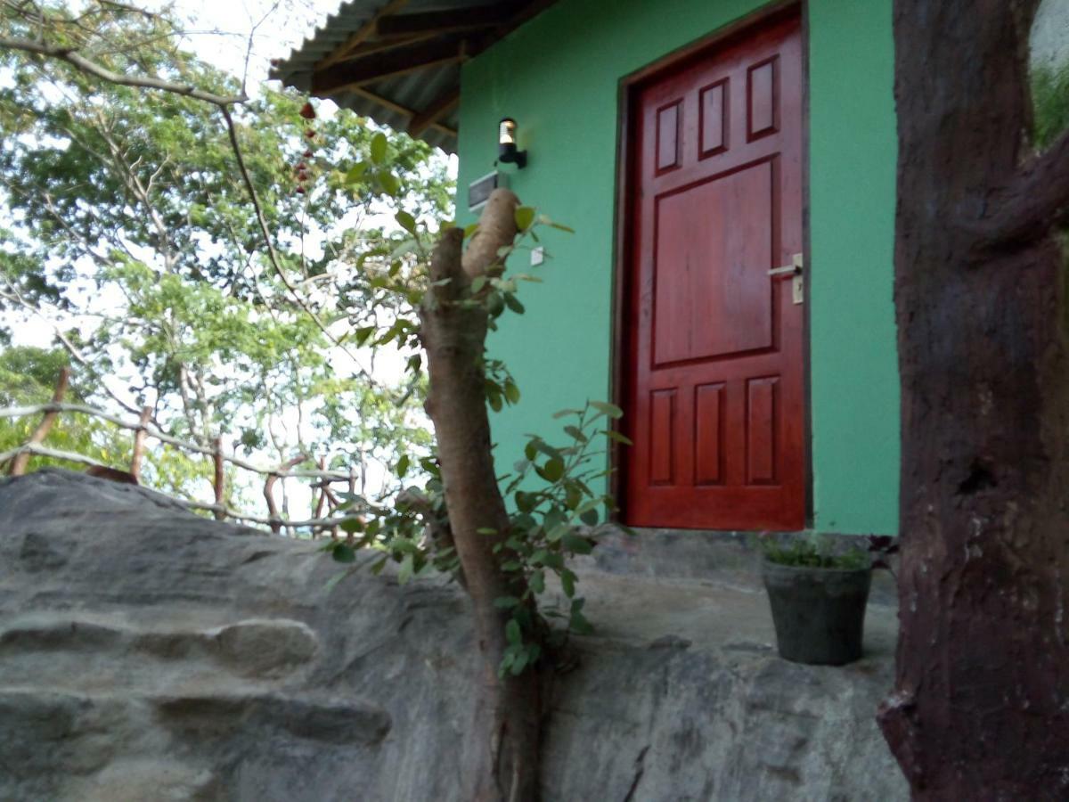 Inn On The Rock Daambulla Dambulla Buitenkant foto